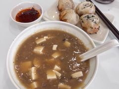东阳沃豆腐-咬不得高祖生煎·简餐(高银街店)