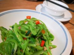 -聚鑫朋酸菜肥肠(文艺路口店)