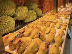 -川骄海鲜自助(王府井奥莱UP TOWN店原世界之花店)