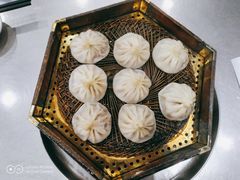 灌汤包-西安贾三灌汤包·回坊小吃·清真炒菜(北院门总店)