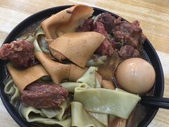大块牛肉板面-鹍记特色牛杂面