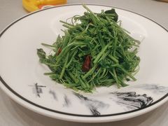 -新丁香海鲜酒店(银海商贸城店)