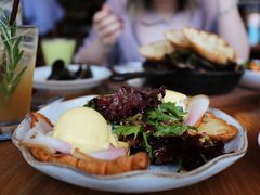 -ROAST coffee & eatery