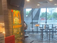 -麦当劳(国家体育场南路店)