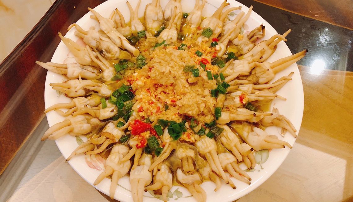 精致摆盘蒜蓉蛏子调皮