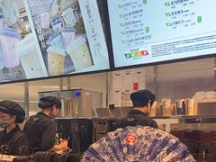 -霸王茶姬(上海静安大悦城店)