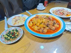 中盘鸡-乡村馕坑肉·烧烤·新疆菜·本地人更爱吃(阿勒泰首店)