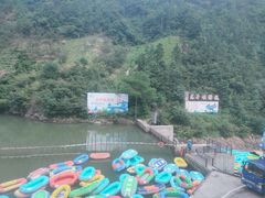 -龙井峡漂流
