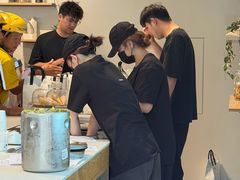 -喜茶(上海打浦桥日月光gelato lab+店)
