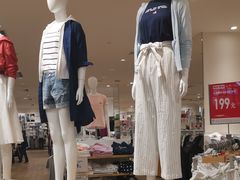 -优衣库(银川新华百货CCMall店)