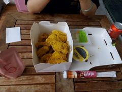 -BHC炸鸡(明洞总店)