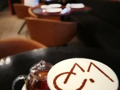 拿铁-WOLFGANG PUCK KITCHEN & BAR(迪士尼小镇店)