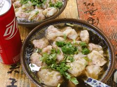 招牌野馄炖-老谢野馄饨(延安路店)