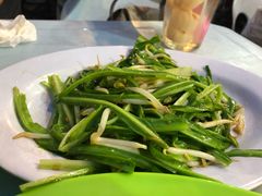 -明记烧鱼美味店