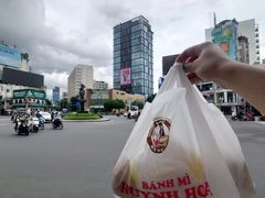 -Bánh Mì Huynh Hoa