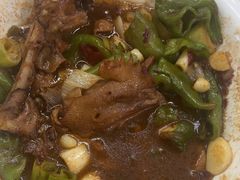 -临沂铁锅鲜鸡现炒青椒大公鸡干煸鸡(三元桥店)