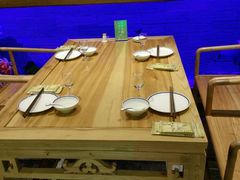 -忆江南·临江鱼馆