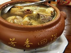 -小厨子私房菜·云南美食店