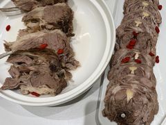 -民族手抓羊肉馆·滩羊手抓·烤全羊