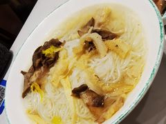 奇香牛肉粉-犇逸·乐山跷脚牛肉·四川现炒(览海店)