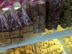 -红房子西点(汇联商厦天钥桥路店)