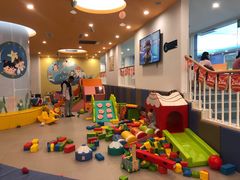 -戊辰亲子游泳俱乐部