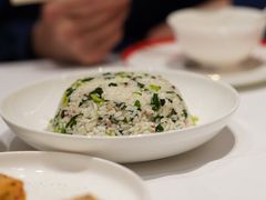 -梅龙镇广场