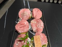 -山川小町·极番烧肉(新地假日广场店)