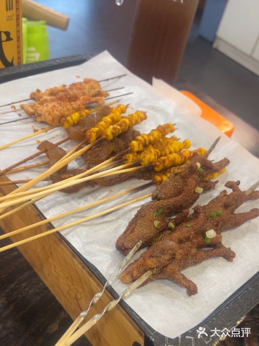 郑贵初烧烤·烤凤爪的发明者(王家湾店)图片
