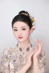 -洋洋婚纱品牌集合店