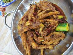 -江城燕子大排档(江汉路步行街店)