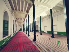 -艾提尕尔清真寺