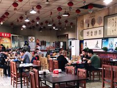 大堂-金卯白肉罩火烧