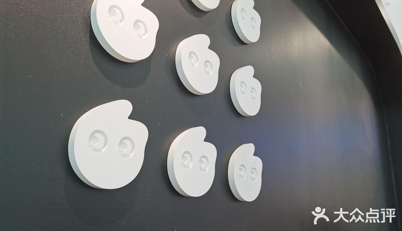 过节是件开心的事儿,吃美食是件开心的事儿,放假也是开