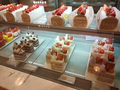 -花花卷卷·鲜食蛋糕(静安久光百货店)