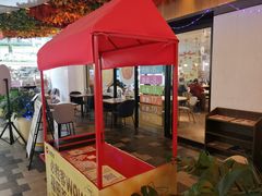 -必胜客(WOW中心城店)