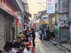 -陈老添美食店(宝华路店)