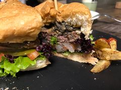 -HIGH FIVE哈福手工汉堡(桂林路店)