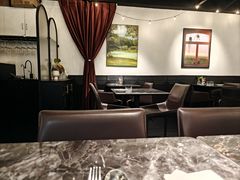 -LESCEDARS Brasserie Bistro香柏树