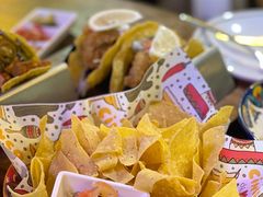 -Famous肥猫墨西哥音乐餐吧(五棵松华熙LIVE店)