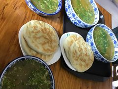 -泉儿头杂碎(杂碎师大店)