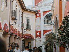 -佛罗伦萨小镇广佛名品奥特莱斯(疏港路店)