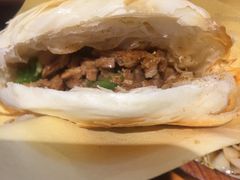 纯瘦孜然肉的肉夹馍-西北杂粮筐手工面凉皮(来福士店)