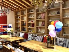 -月亮眼花园餐厅书吧酒吧