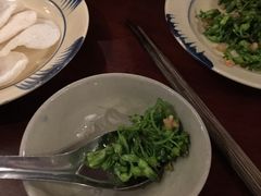 -Cuc Gach Quan Restaurant