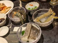 -半岛翡丽海鲜自助餐厅(观风亭店)