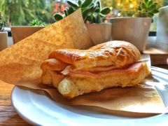 -Cafe Villa