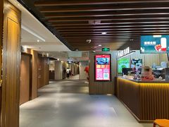 -海底捞火锅鲜切牛肉主题店(长寿路店)