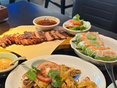 -大头虾越式风味餐厅(光明广场店)