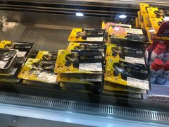 -周黑鸭(武汉天河国际机场五店)